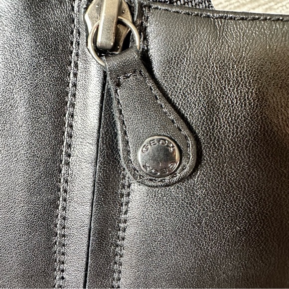 Sz 7 GEOX Isotte Black Leather Platform Boots, Like New - Picture 5 of 8